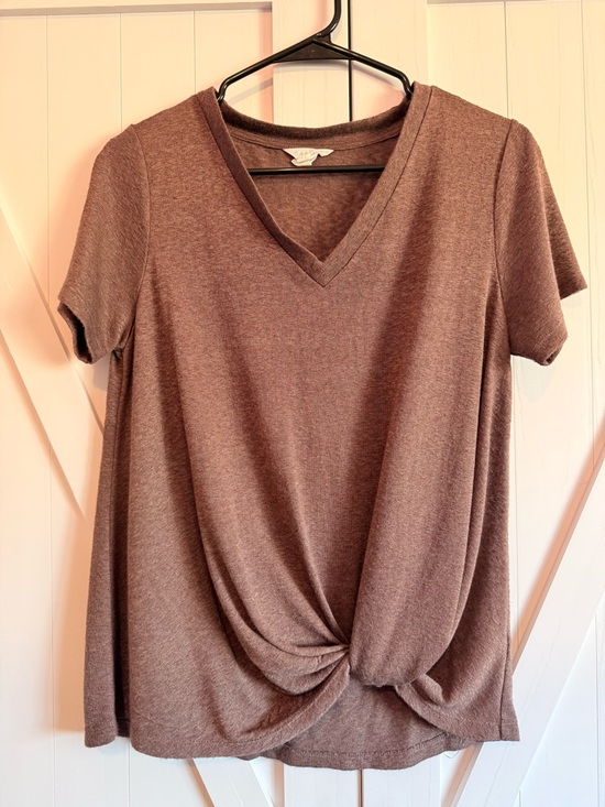 Caslon Tops - Caslon Women’s V-Neck Short Sleeve Knot Front Top - Brown